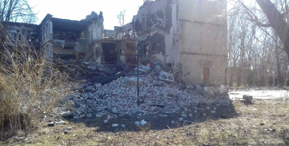 Авдіївка, ракетний удар, школа. руйнування, Андрій Єрмак, війна, обстріл