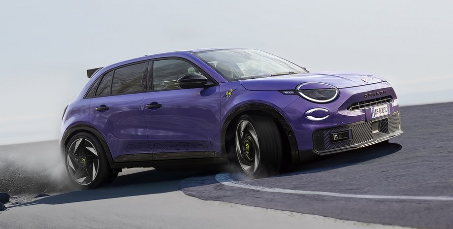Abarth 600e, Fiat 600, кроссовер Fiat, электромобиль Fiat, Fiat Abarth 600, новый Fiat 600