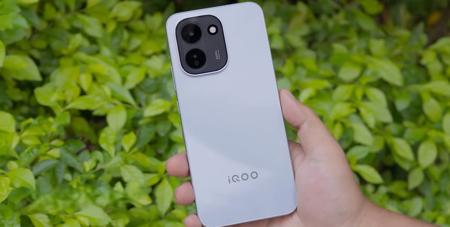 Смартфон iQOO Z11