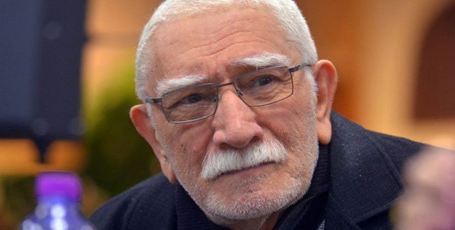 Армен Джигарханян