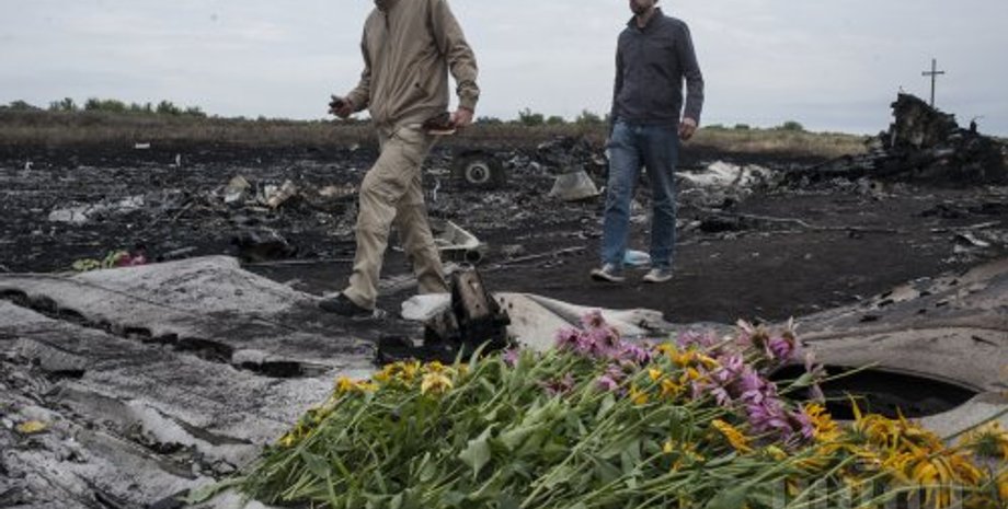 Место падения "Боинга" / УНИАН