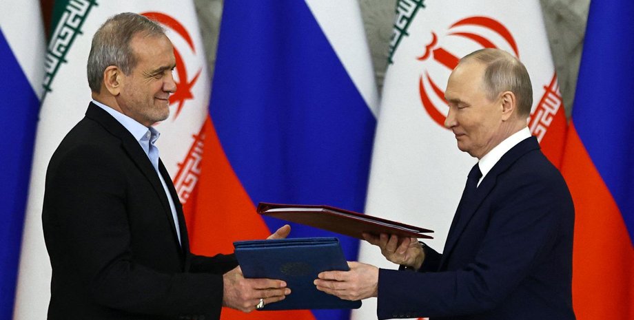 Президент Ирана Масуд Пезешкиан и Владимир Путин