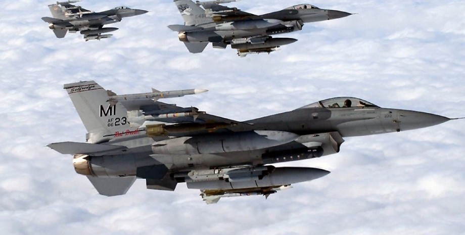 истребители F-16, самолеты F-16, многоцелевые истребители F-16