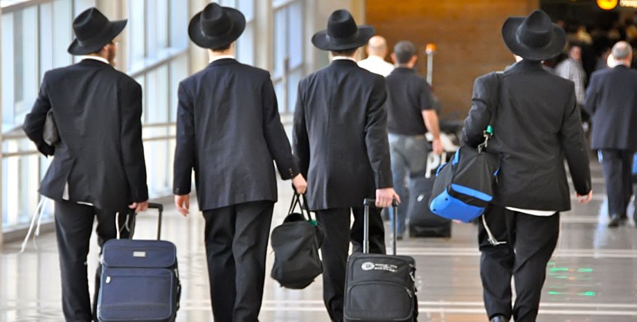 евреи в аэропорту, евреи, россия, мобилизация, израиль, репатриация