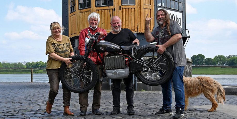 електромотоцикл ретро, електромотоцикл мінськ, мінськ м1а, DKW RT 125