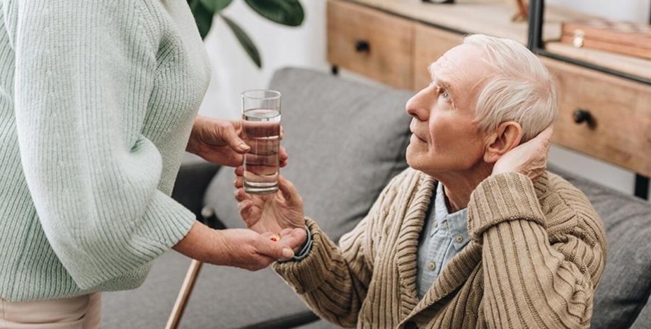 пенсионер для долголетия нужно правильно питаться и следить за своим психическим здоровьем