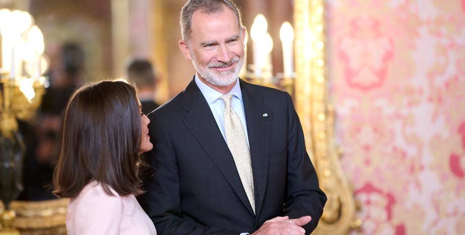 Король и королева Испании, королева летиция стиль, весеннее платье, образ на весну, идеальное платье, король испании филипп