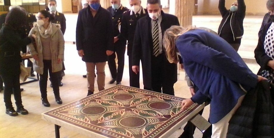 Мозаика Калигулы, музей римских кораблей, неми