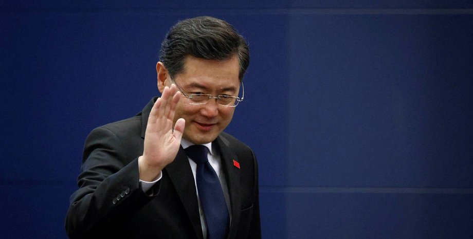 Цінь Ґан, помер, самогубство, смерть, тортури