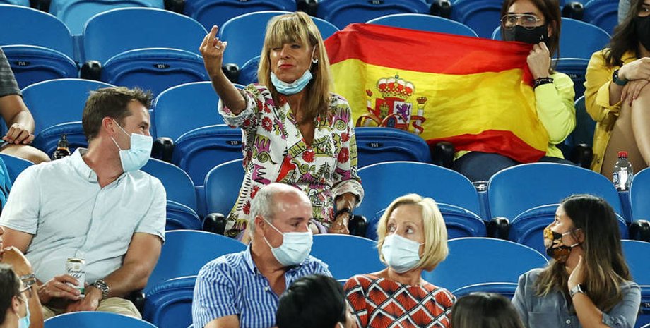 Australian Open, Теннис, Рафаэль Надаль, Средний палец, Зрительница