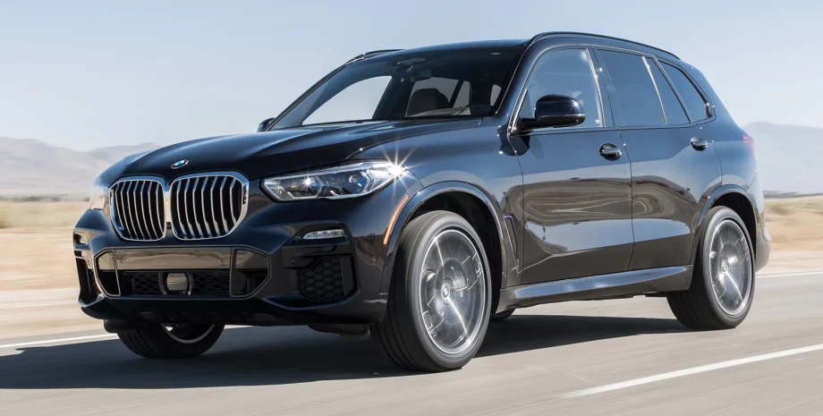 BMW бесплатно заменит V8 на нескольких моделях.