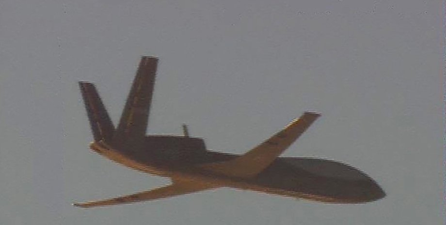 беспилотник Wing Loong-10