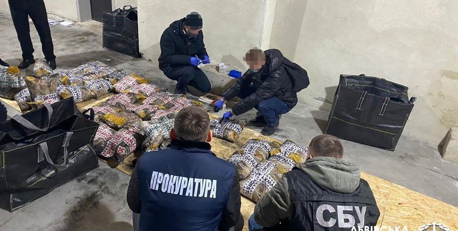 СБУ, обыски СБУ, контрабанда наркотиков