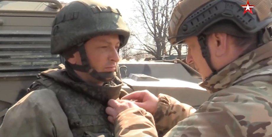 российские военные, награждение, Александр Лапин, Денис Лапин