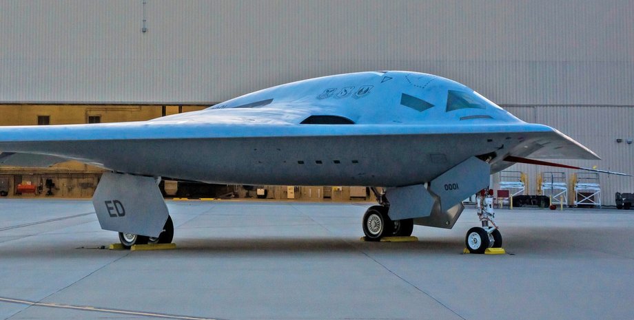 Стелс-бомбардировщика B-21 Raider