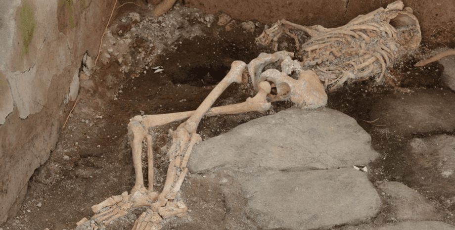 розкопки в Помпеях, виверження Везувію, скелет, пекарня, фреска, Помпейський археологічний парк, Везувій, виверження вулкана, археологія, розкопки, рештки, Помпеї, дослідження, вулкан, виверження вулкана, археологи, катастрофа, землетрус