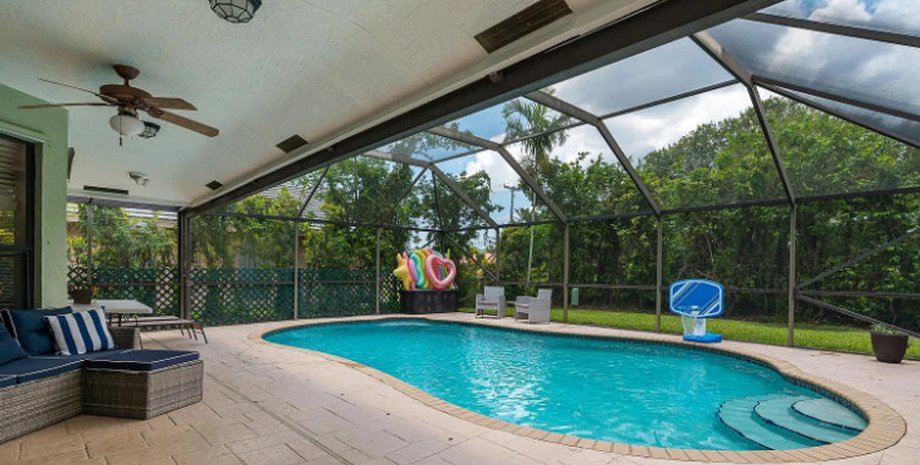 ЦПК сообщил о восьми элитных объектах во Флориде и Нью-Йорке