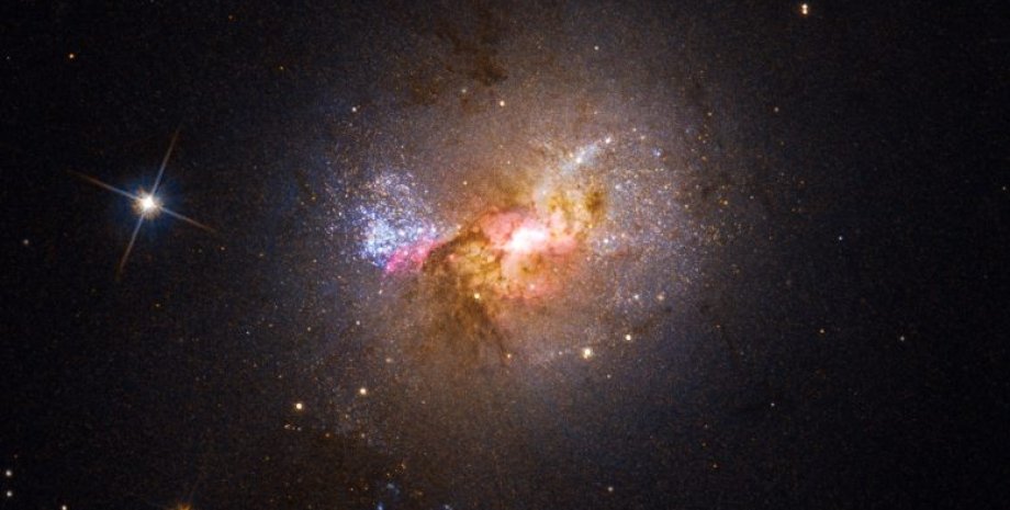 Карликова галактика Henize 2-10