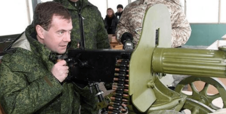 Дмитрий Медведев, пулемет максим, пулеметчик