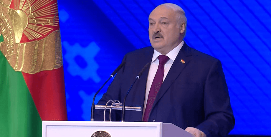 Александр Лукашенко, Беларусь, ядерное оружие