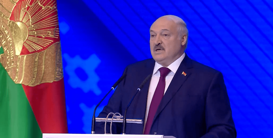 Олександр Лукашенко, Білорусь, ядерна зброя