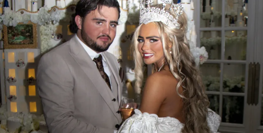 Свадебный торт, оформление свадебных тортов, десерт, церемония бракосочетания, курьез, выпечка, фото, Великобритания