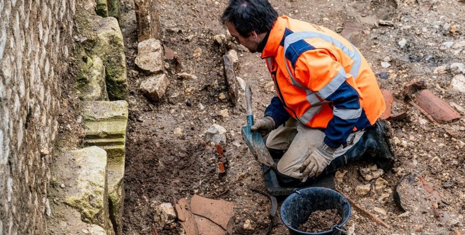 некрополь, захоронение, дети, Осер, Франция, археологи, археология, раскопки, римляне, открытие, тело, могила, город