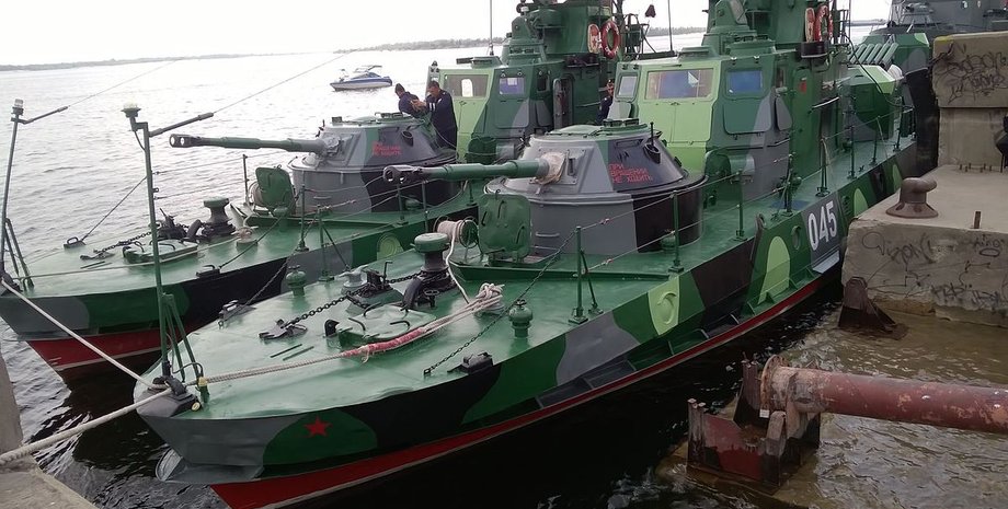 катер Джміль, катер