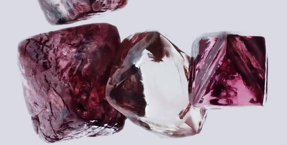 розовый алмаз