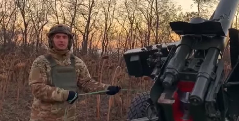 Юрий Бутусов