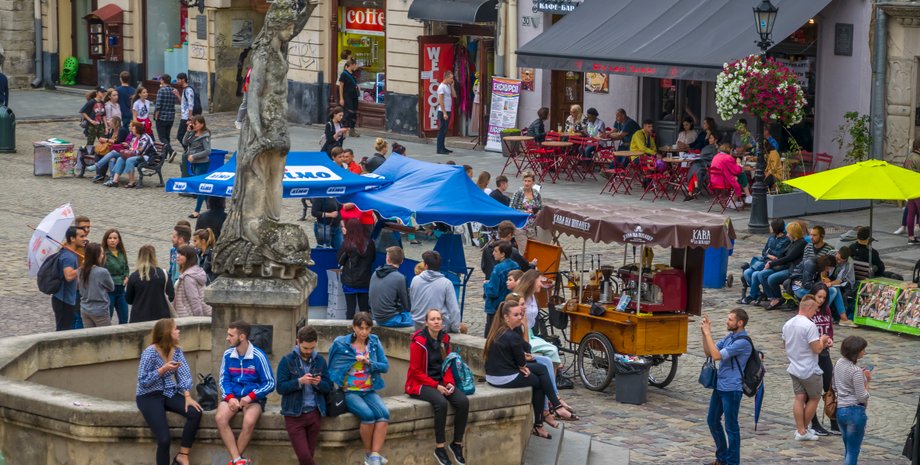 У Львові дедалі більше лунає російська мова, що тривожить місцевих жителів