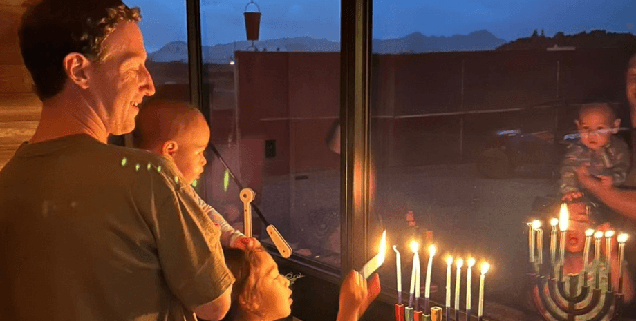 Марк Цукерберг с дочерьми, марк цукерберг жена, марк цукерберг дети, ханука, присцилла чан, аурелия цукерберг