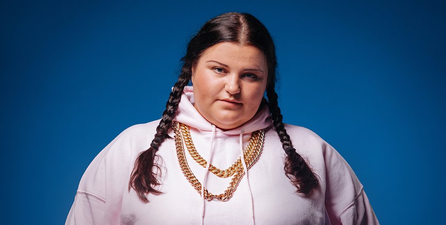 Відомі ютуб-блогери публічно принизили реперку Альону Альону та ведучу Аліну Доротюк - зірки відповіли