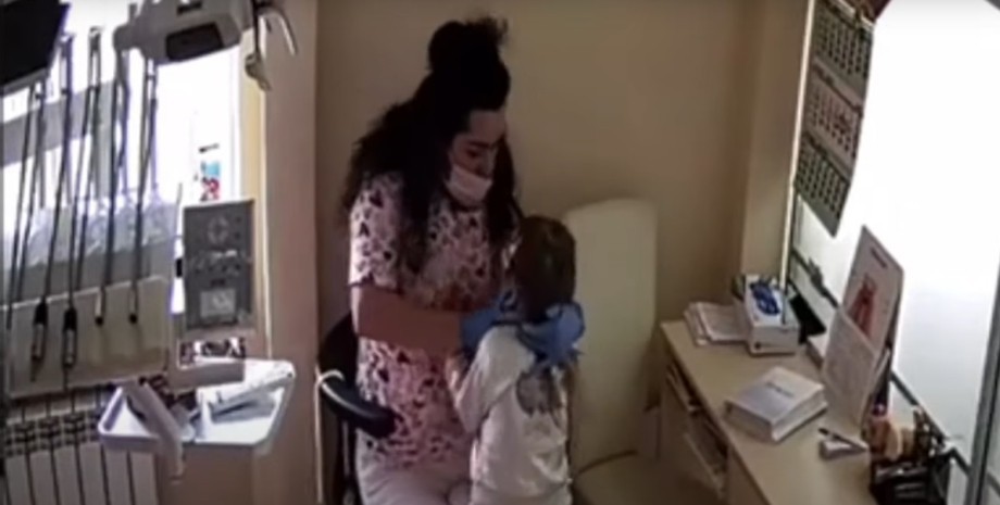стоматолог Інна Кравчук, знущання над дітьми