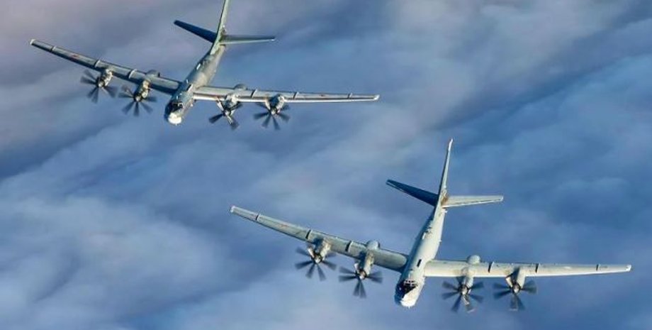 Вибухи на російських аеродромах