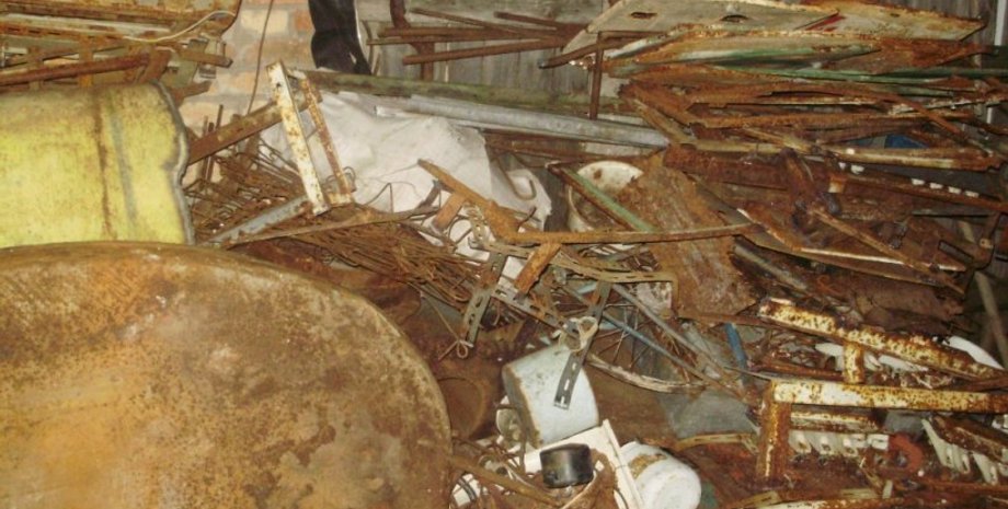 Обнаруженный радиоактивный металлолом / Фото: dpsu.gov.ua