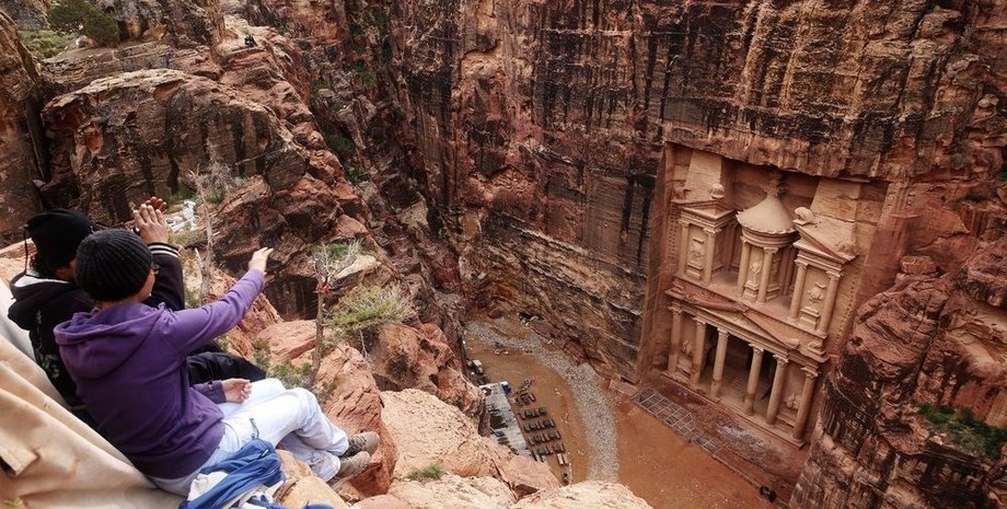 петра, иордания, наводнение, туристы