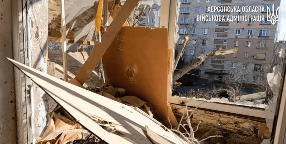 Наслідки удару ВС РФ по Херсону