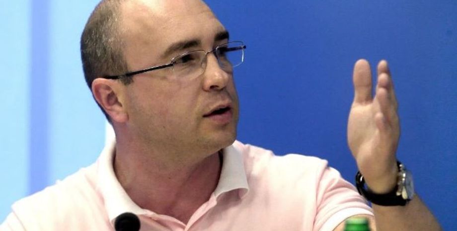 Александр Лиев, Минобороны, чиновник, увольнение, скандал