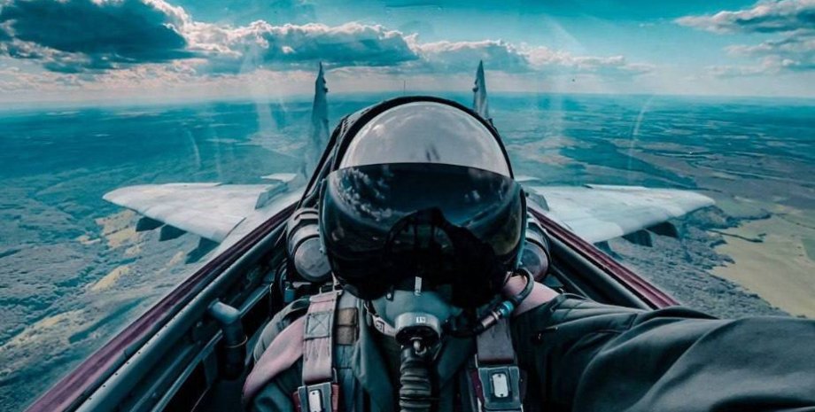 война в украине, пилот пс зсу, самолет, пилот-истребитель, ми-29, самолет, шахед