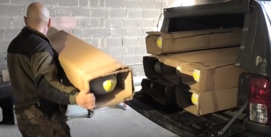 Российские военные выгружают дроны "Скальпель" Скальпель, БПЛА, дроны