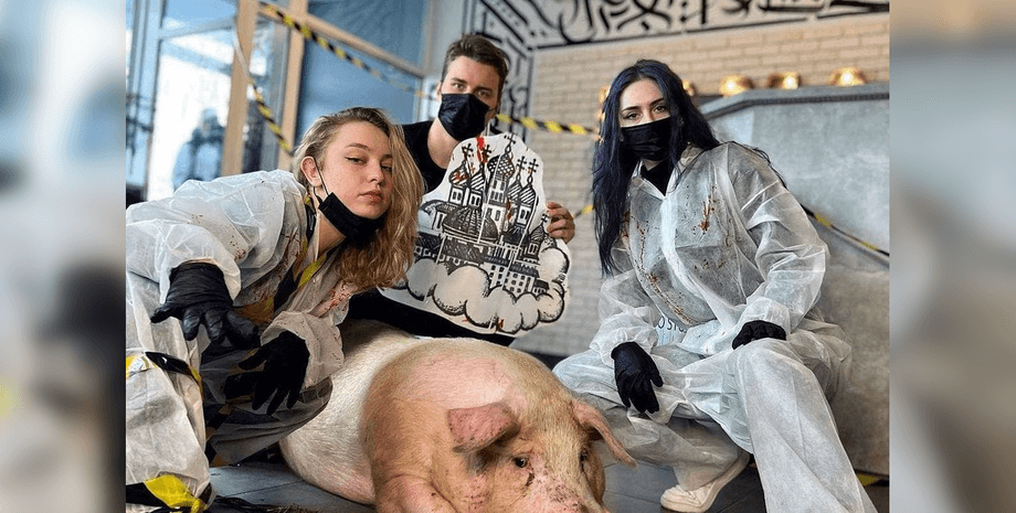 Тату на свинье, Lamarch tattoo