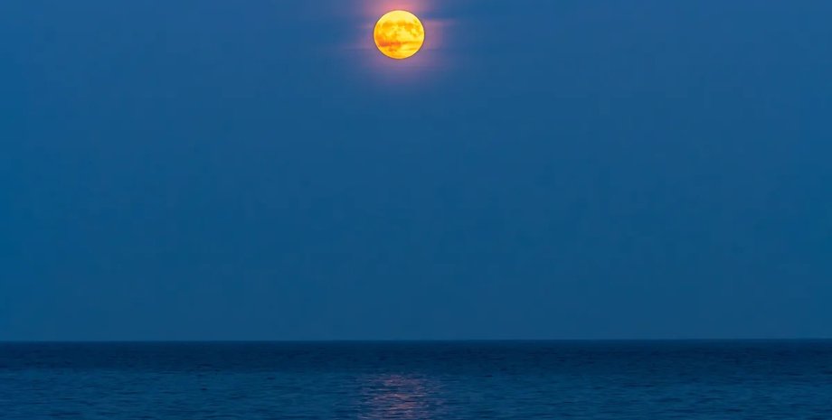 поверхность луны образ