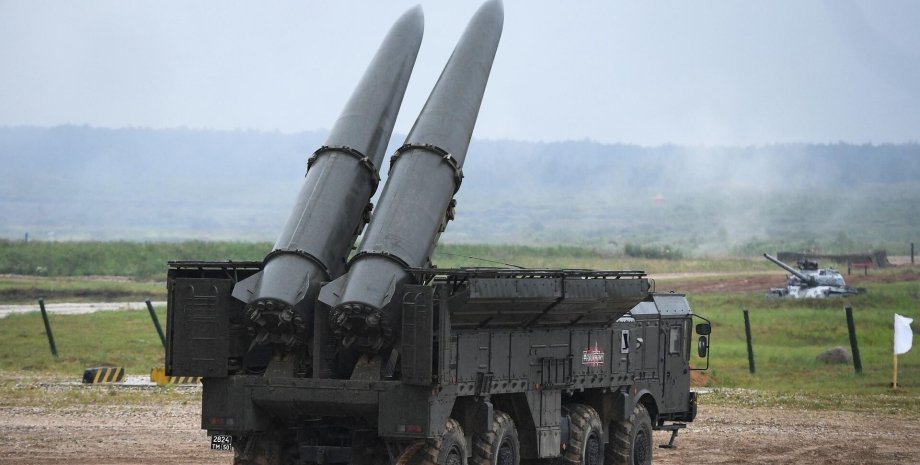 Самохідна пускова установка "Іскандер-М", ядерна зброя Росії, балістичні ракети,
