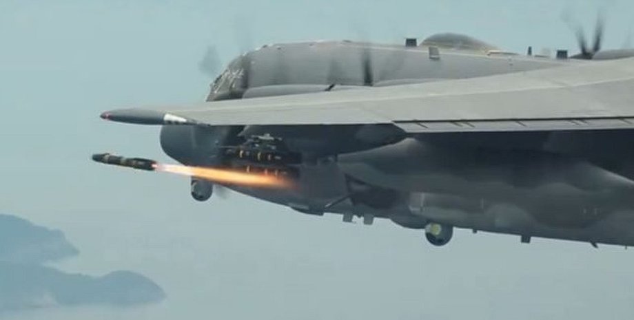 запуск ракеты AGM-114 Hellfire II