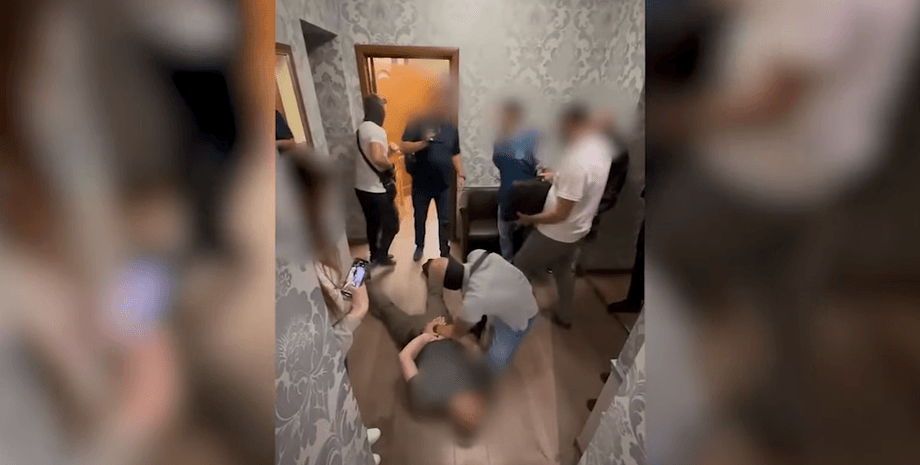 Задержание военного чиновника в Киеве, фото