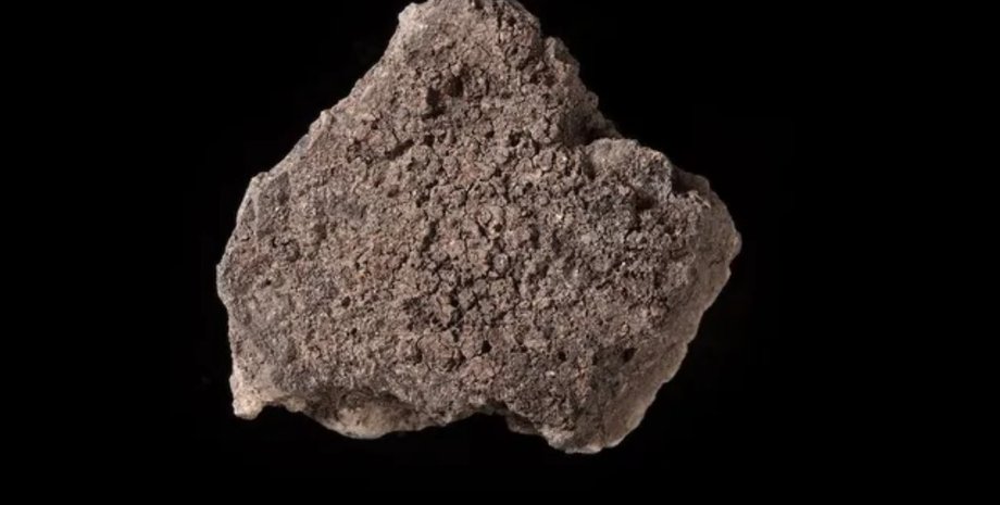 глиняный горшок, сгоревшая каша