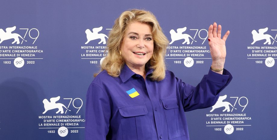 катрин денев, венецианский кинофестиваль, украинский флаг, поддержка украины