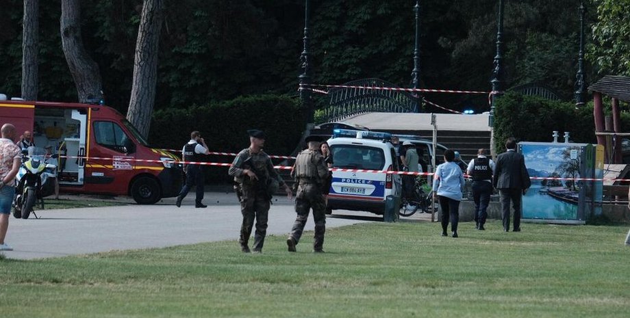 мігранти, мігранти з Сирії, Сирія новини, мігрант вдарив ножем, мігрант Сирія