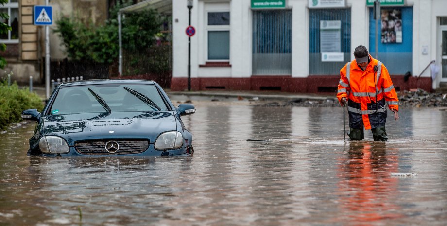 потоп, потоп в Германии, циклон Бернд, затопления в Германии